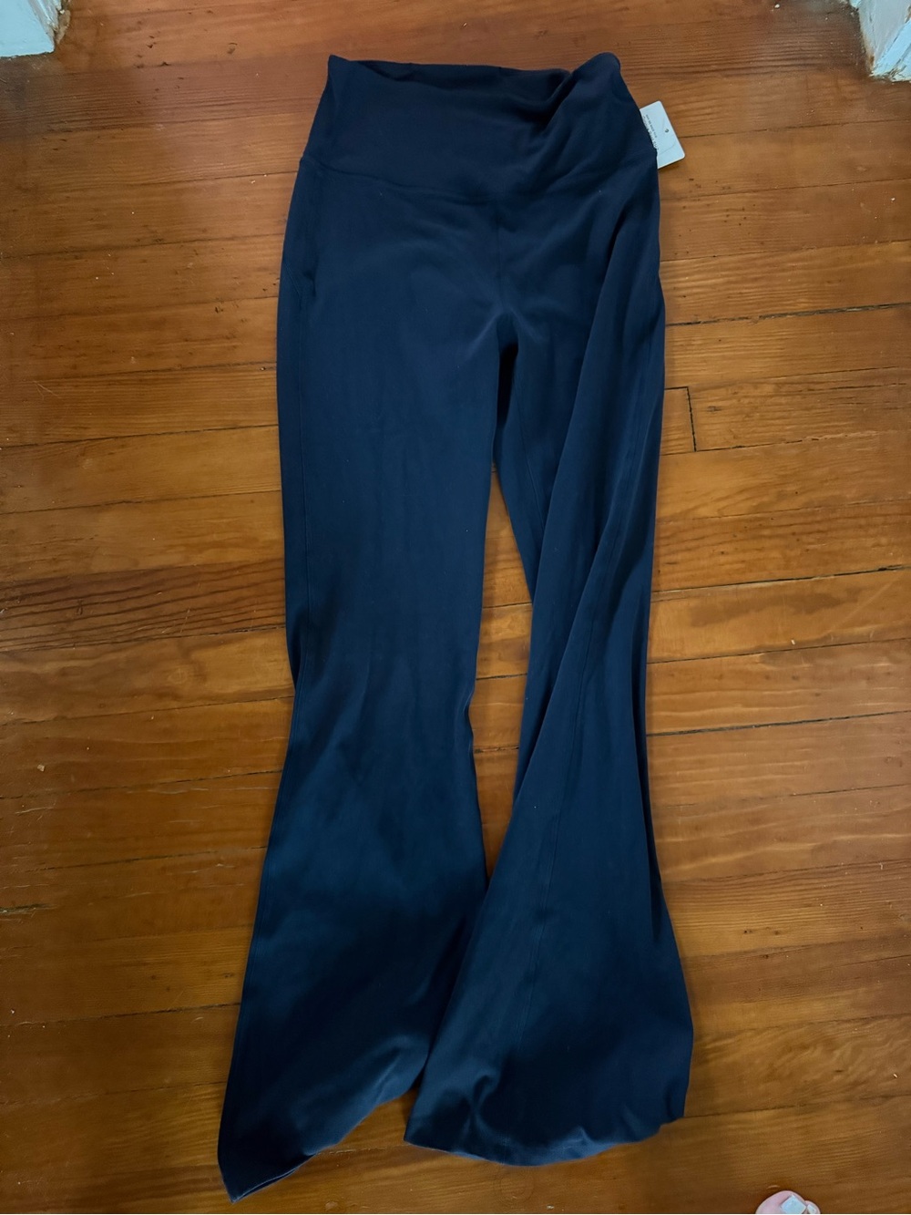 Lululemon Groove SHR Flare Nulu Pants Navy Blue Short Size 6 NWT